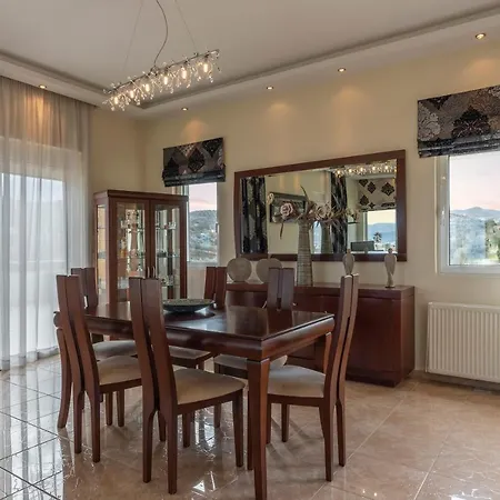 Familia Chania Villa Stalos