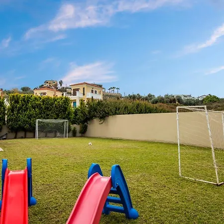 Familia Chania Villa *